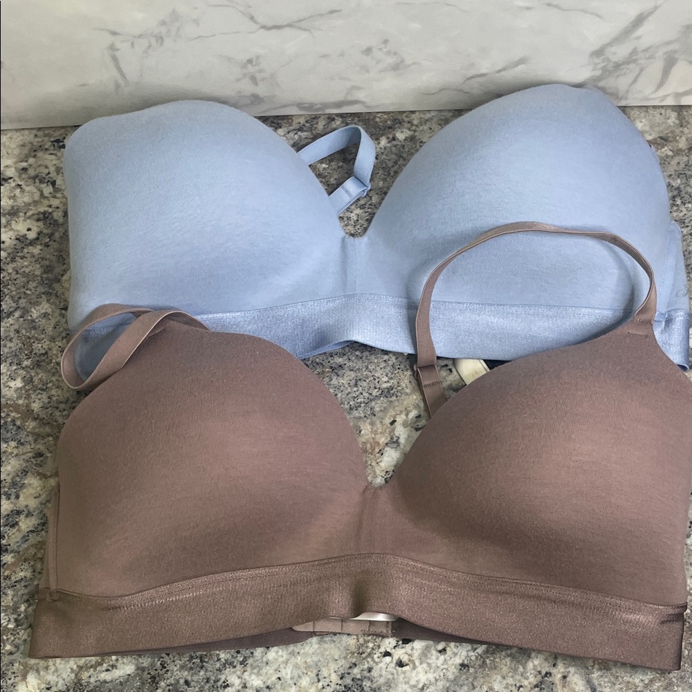 Victoria's Secret No Wire Blue and Brown Bras Size 38 C